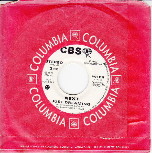 Next (21) : Just Dreaming (7", Mono, Promo)