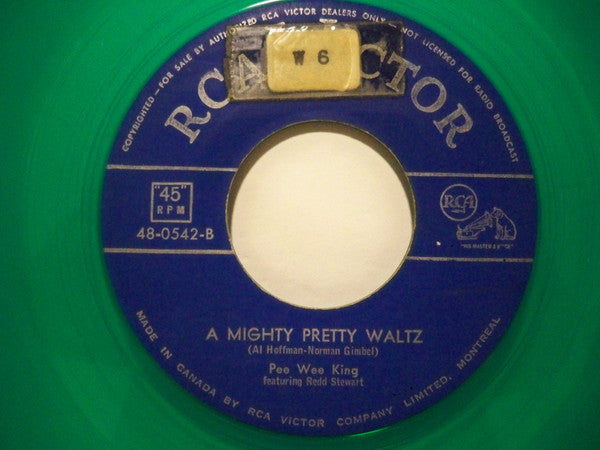 Pee Wee King & His Band Featuring Redd Stewart : Two-Faced Clock / A Mighty Pretty Waltz (7", Single, Gre)