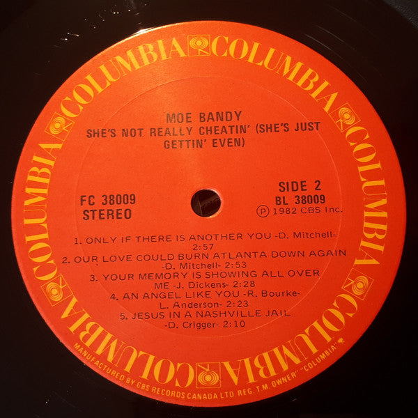 Moe Bandy : She's Not Really Cheatin' (She's Just Gettin' Even) (LP, Album)