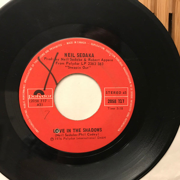 Neil Sedaka : Love In The Shadows (7", Single)