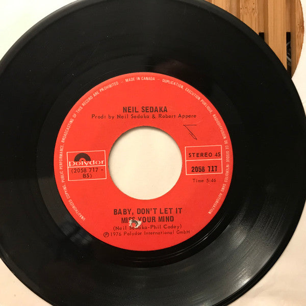 Neil Sedaka : Love In The Shadows (7", Single)