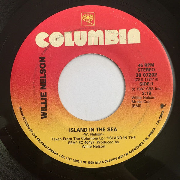 Willie Nelson : Island In The Sea (7", Single)