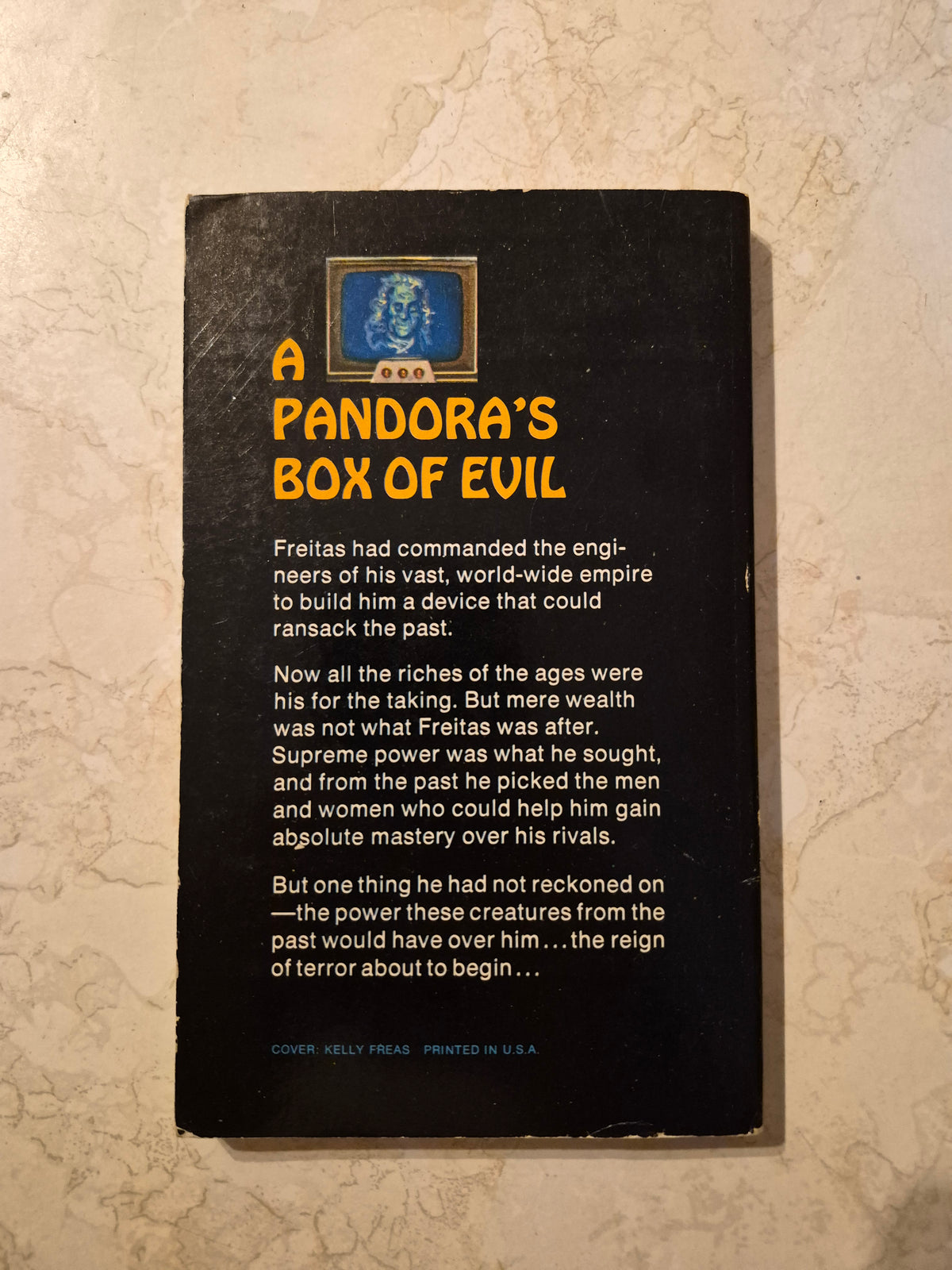 Back cover of Timescoop by John Brunner with synopsis and cover credit