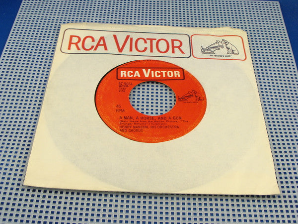 Henry Mancini, His Orchestra And Chorus* : A Man, A Horse, And A Gun / Las Cruces (7")