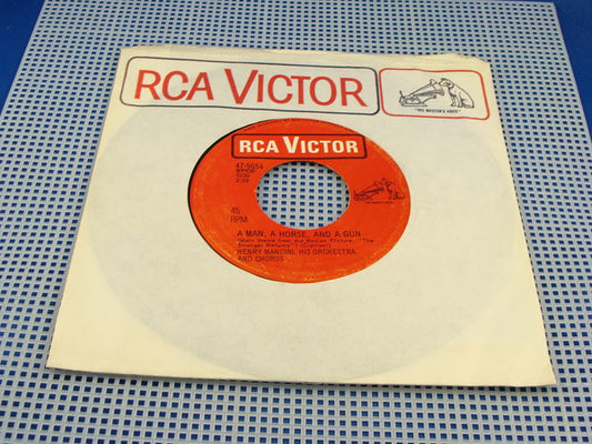 Henry Mancini, His Orchestra And Chorus* : A Man, A Horse, And A Gun / Las Cruces (7")