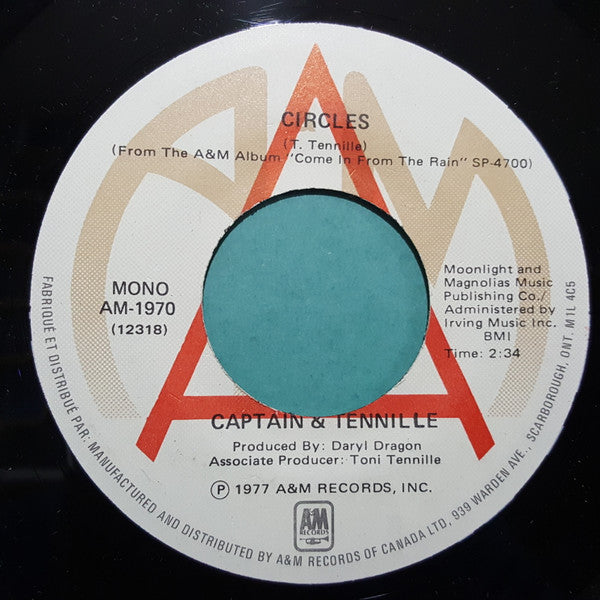 Captain & Tennille* : Circles (7", Single, Mono)