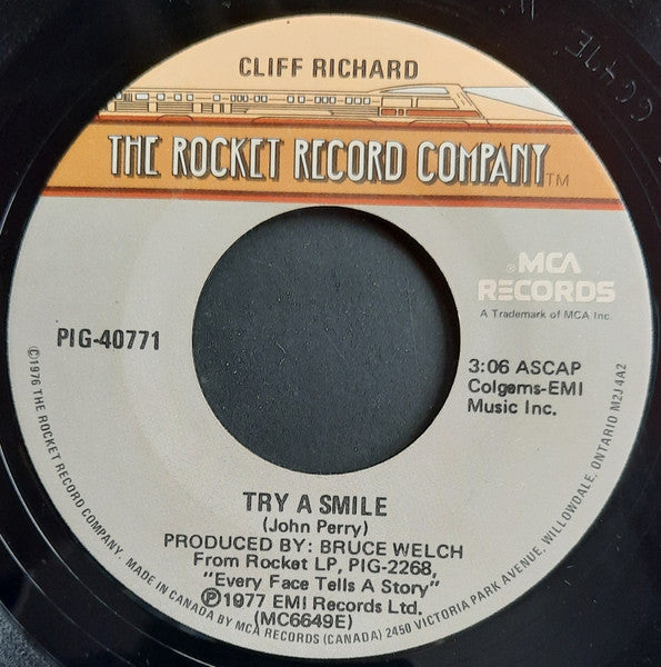 Cliff Richard : Try A Smile (7")