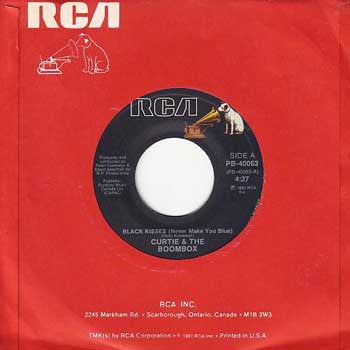 Curtie & The Boombox* : Black Kisses (Never Make You Blue) (7", Single)