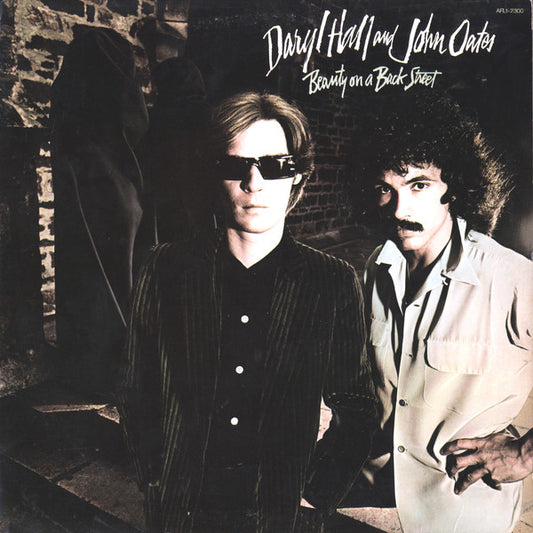 Daryl Hall & John Oates : Beauty On A Back Street (LP, Album)