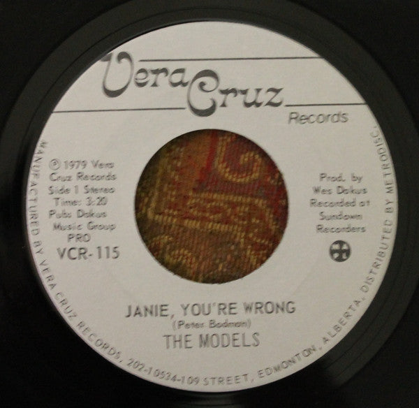 The Models (7) : Janie, You're Wrong / Look At Me (7", Single)