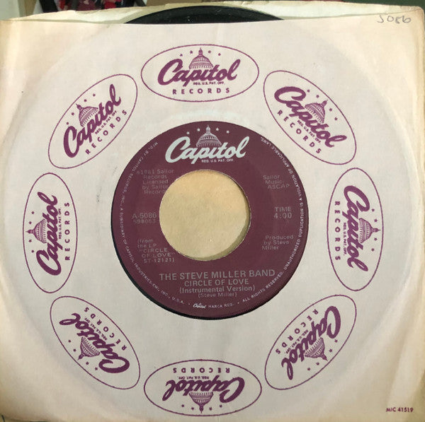 The Steve Miller Band* : Circle Of Love (7", Win)
