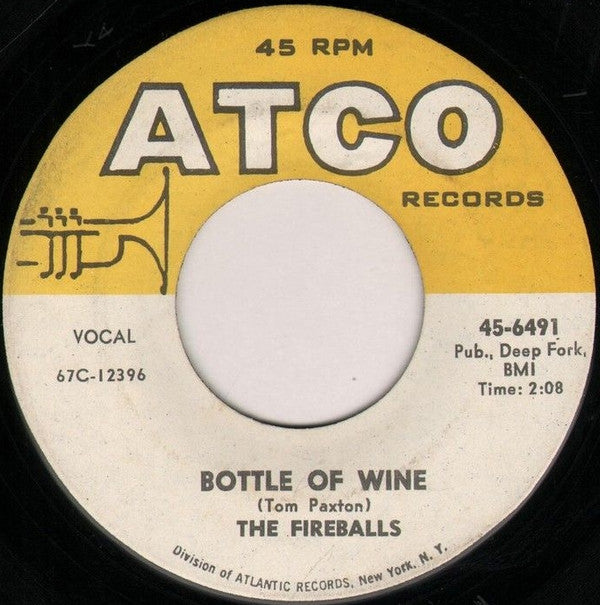 The Fireballs : Bottle Of Wine / Can't You See I'm Tryin' (7", Single)