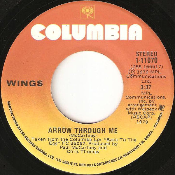 Wings (2) : Arrow Through Me (7", Single)