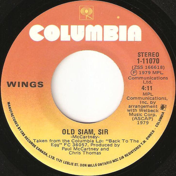 Wings (2) : Arrow Through Me (7", Single)