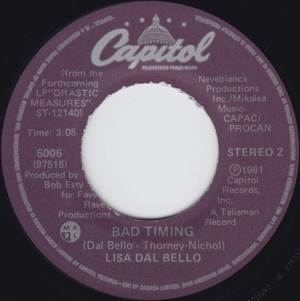 Lisa Dal Bello : She Wants To Know (7", Single, Fol)